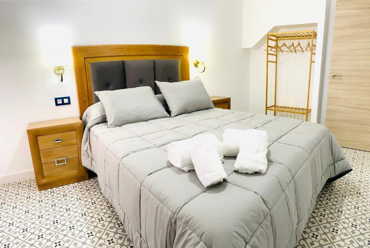 Al-Qazeres Suites Касерес Екстер'єр фото