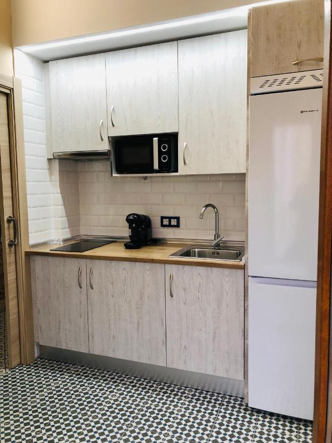 Al-Qazeres Suites Касерес Екстер'єр фото